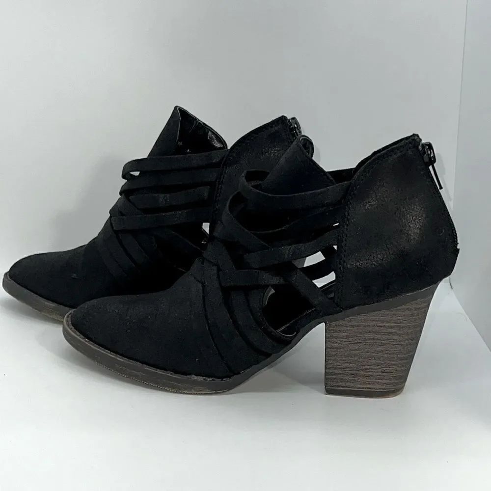 Super Cute Black High Heel Booties By Fergalicious. Size 7. - Picture 2 of 11